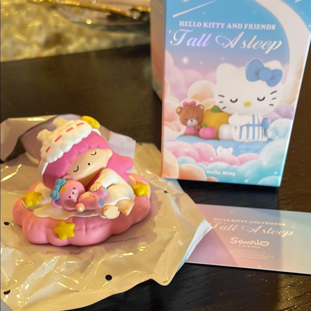 Sanrio Hello Kitty Sleeping Figurine